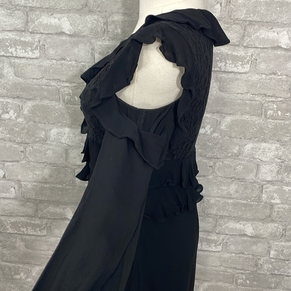 Bardot Black Cold Shoulder Lace Ruffle Dress Size 18 - Picture 4 of 9